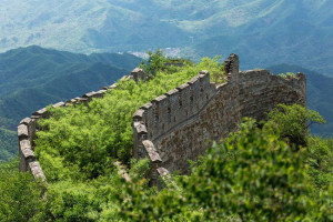 Abandoned section of Great wall of china